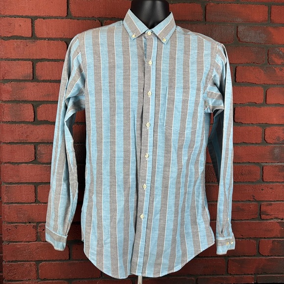 Levi's Stripped Formal Button‎ Down Mens Fitted Shirt Medium - Picture 1 of 7